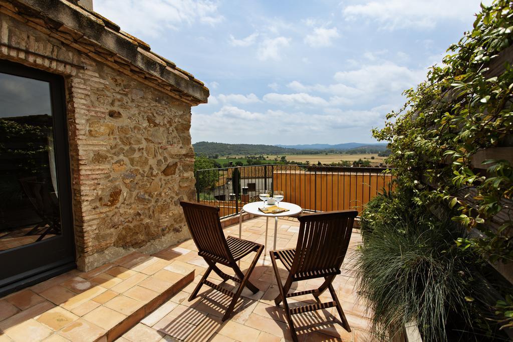 Encis D'Emporda -Adults Only- Guest House Casavells ภายนอก รูปภาพ